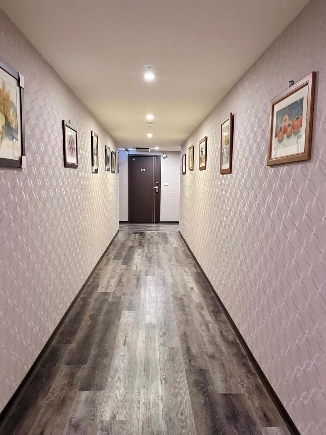 Crystal City Hotel Чжунли Екстериор снимка